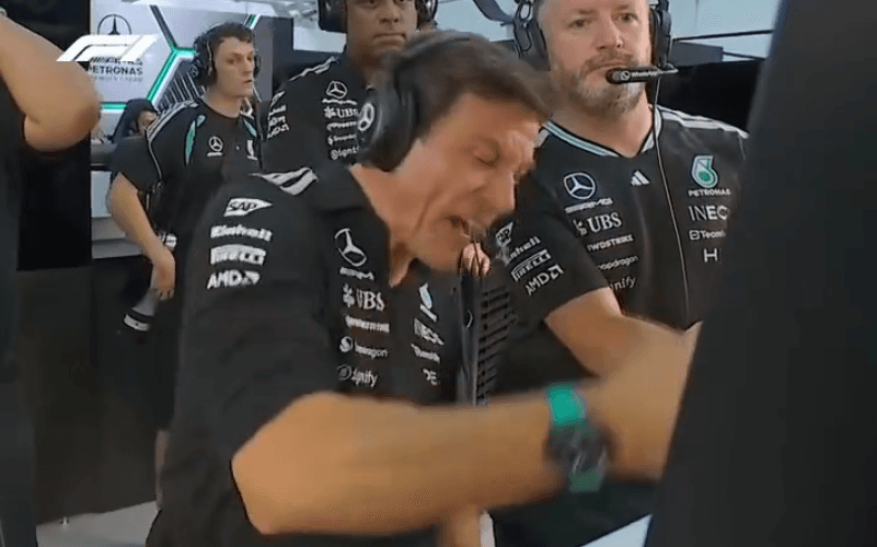 Toto Wolff udiera do stola
