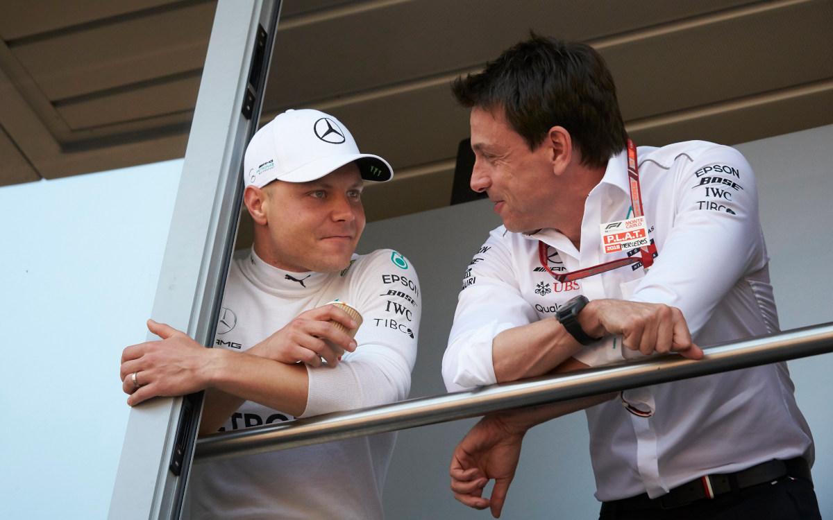 Toto Wolff a Valtteri Bottas