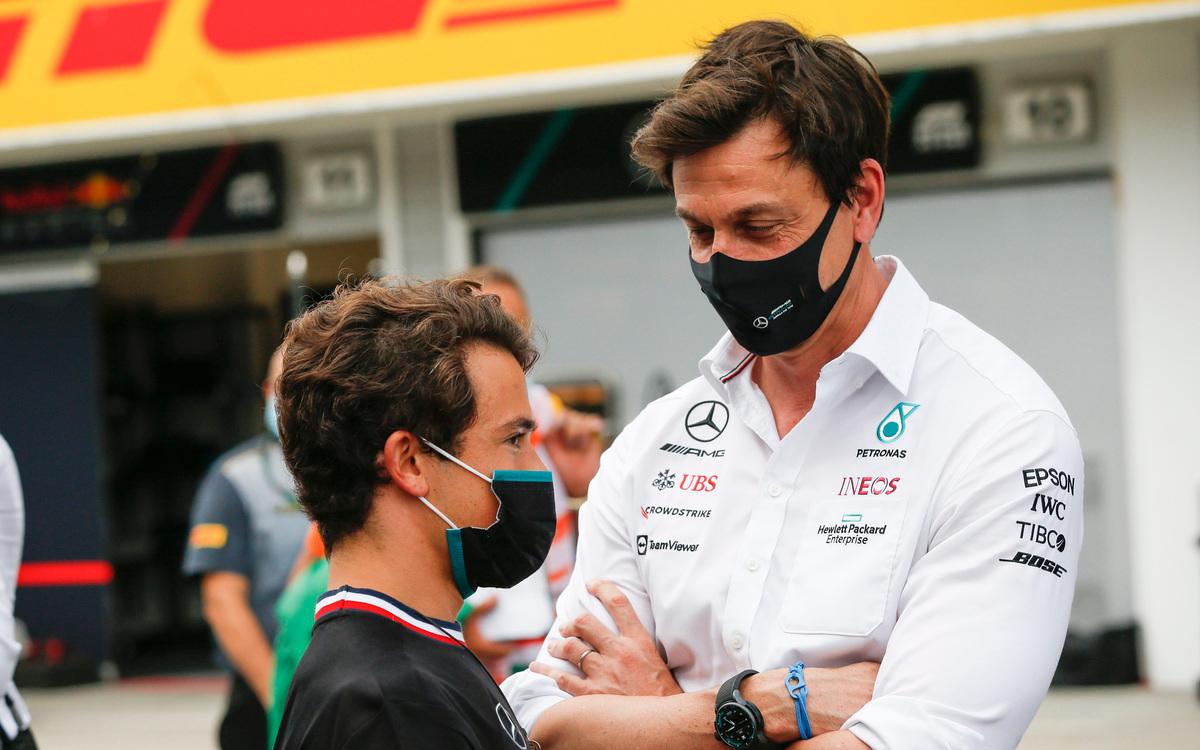 Toto Wolff a Nyck de Vries