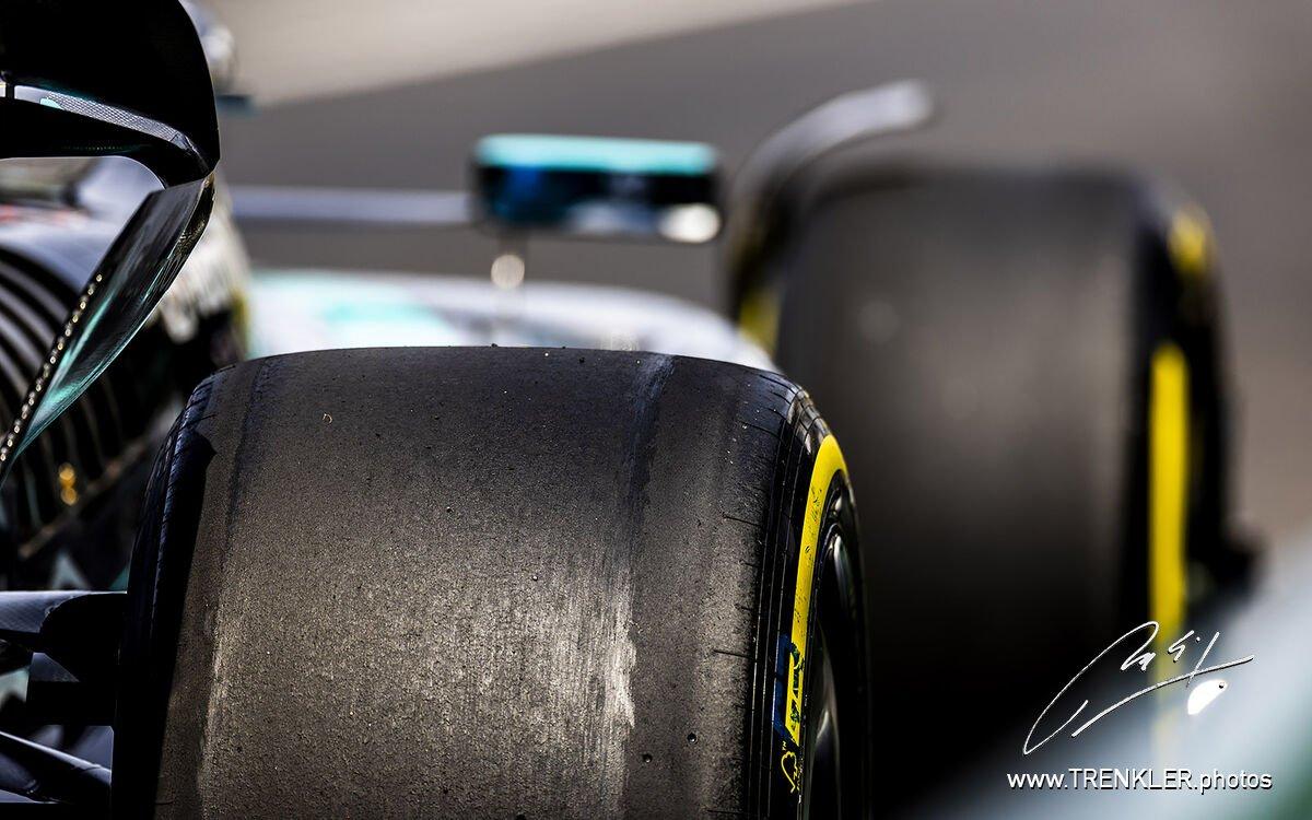 George Russell, pneumatiky Pirelli
