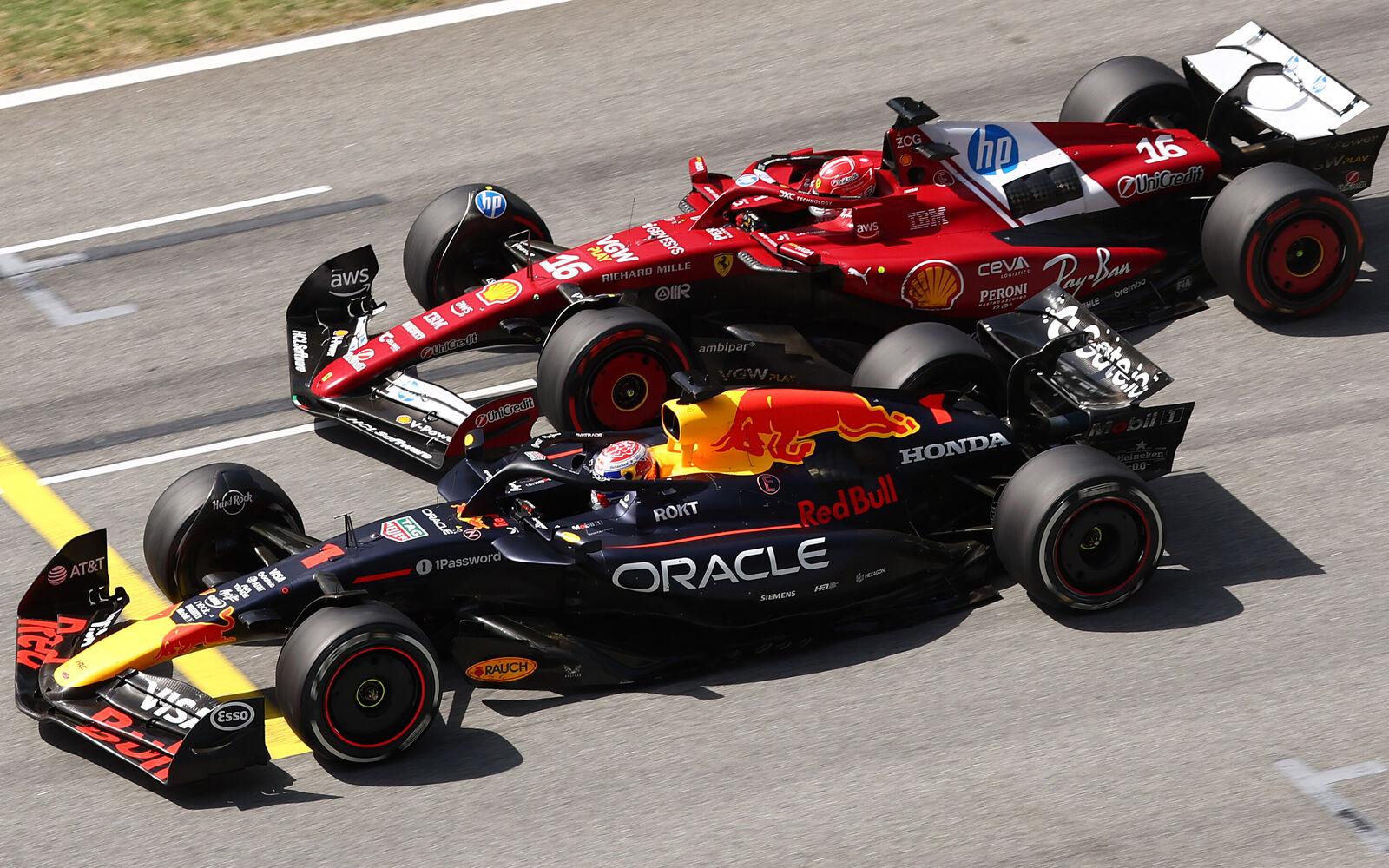 Max Verstappen a Charles Leclerc