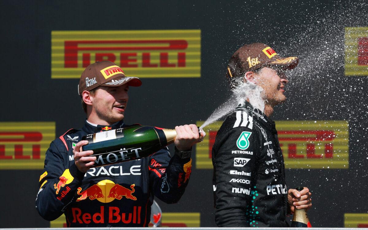 Max Verstappen a George Russell
