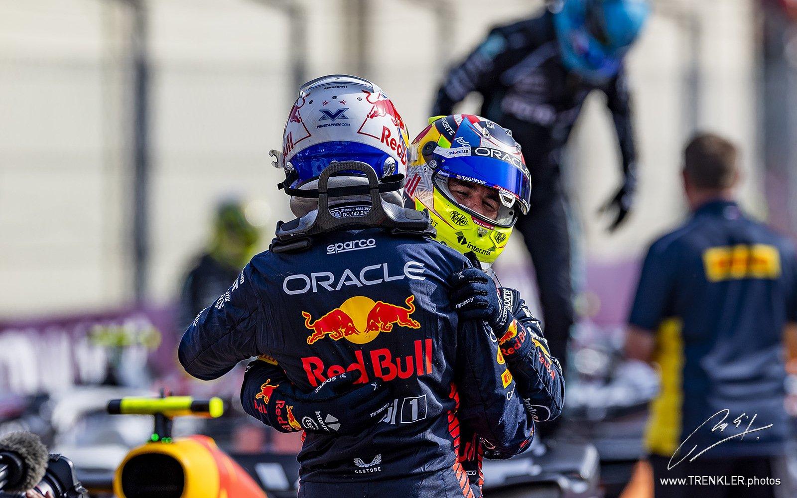 Max Verstappen a Sergio Pérez