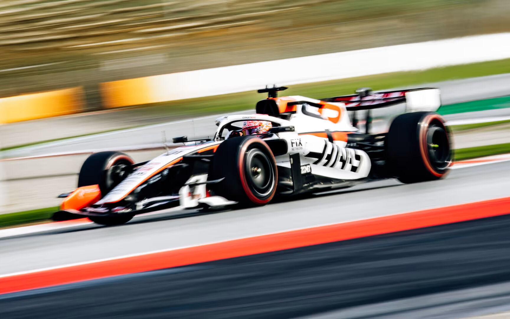 Esteban Ocon – Haas VF-26
