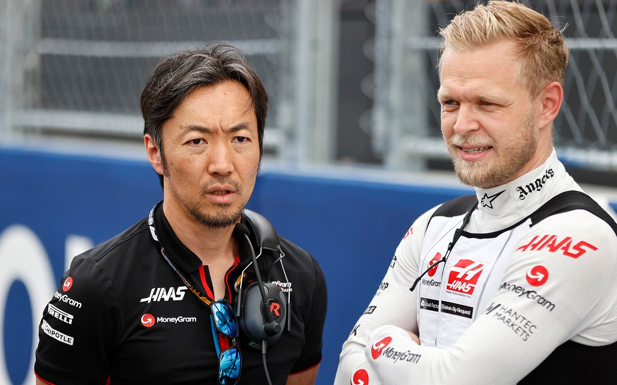 Ajao Komacu a Kevin Magnussen