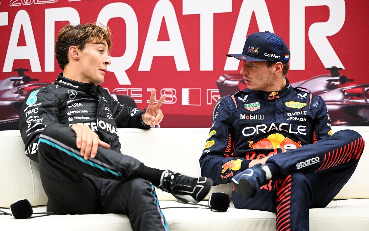 Max Verstappen a George Russell