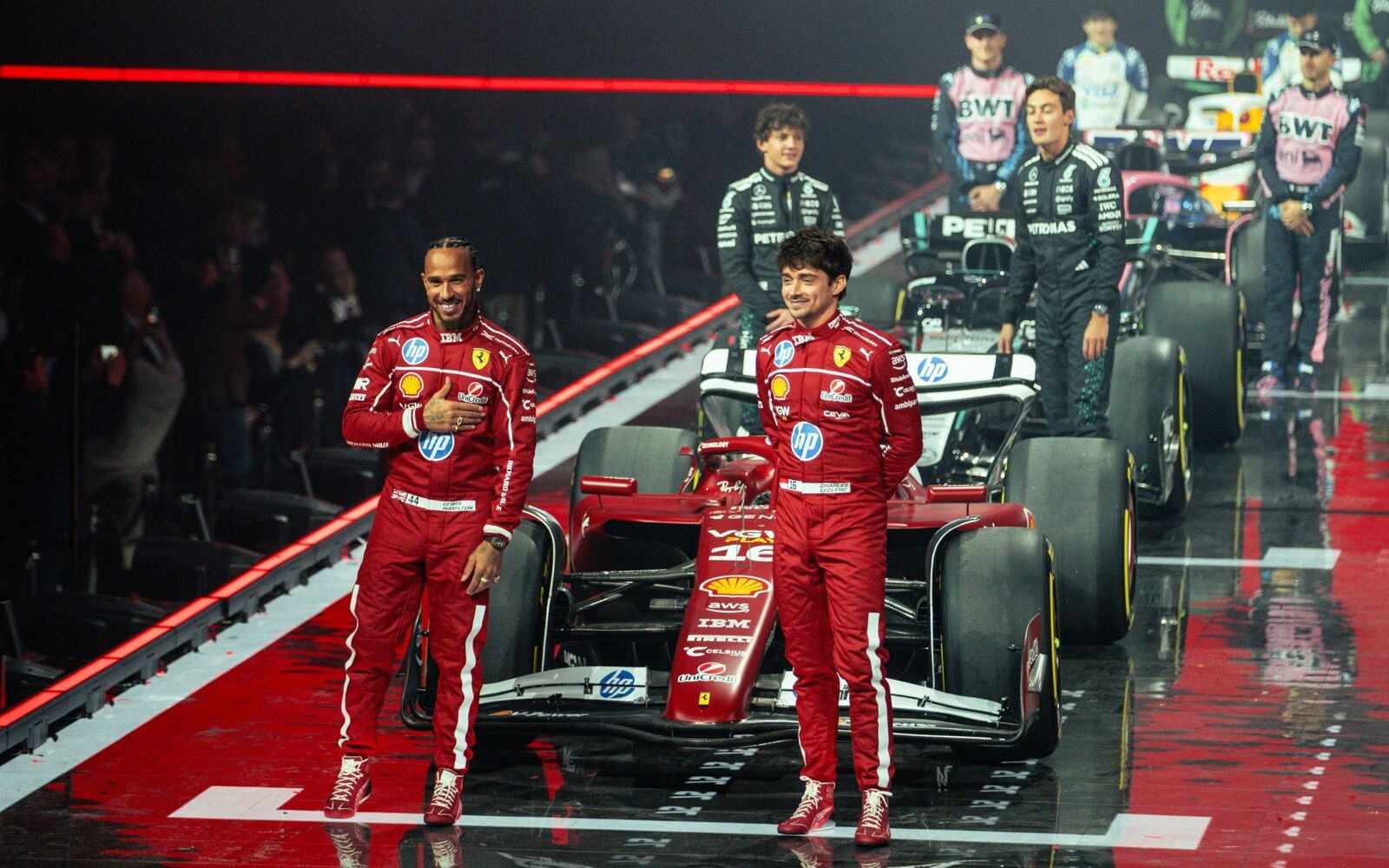 Lewis Hamilton a Charles Leclerc