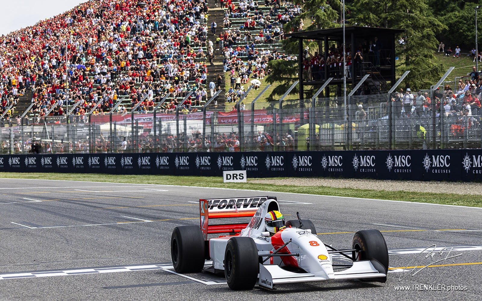 Sebastian Vettel v McLaren MP4/8